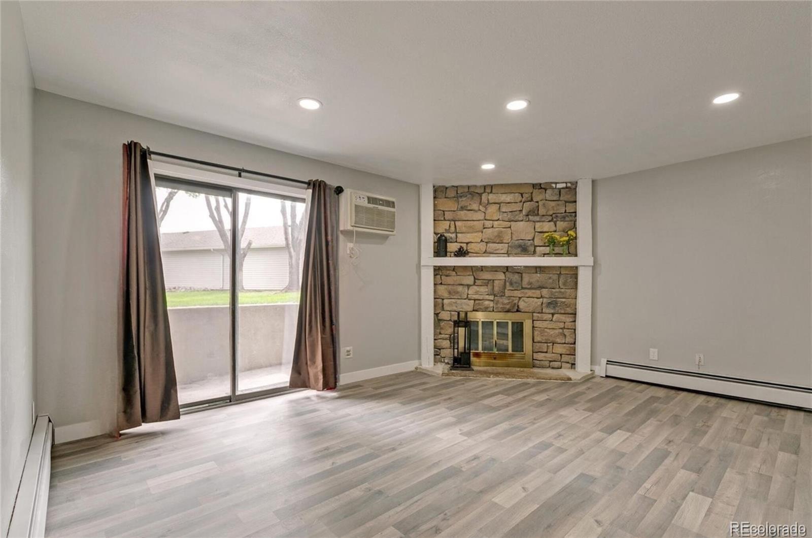 MLS Image #4 for 10150 e virginia avenue,denver, Colorado