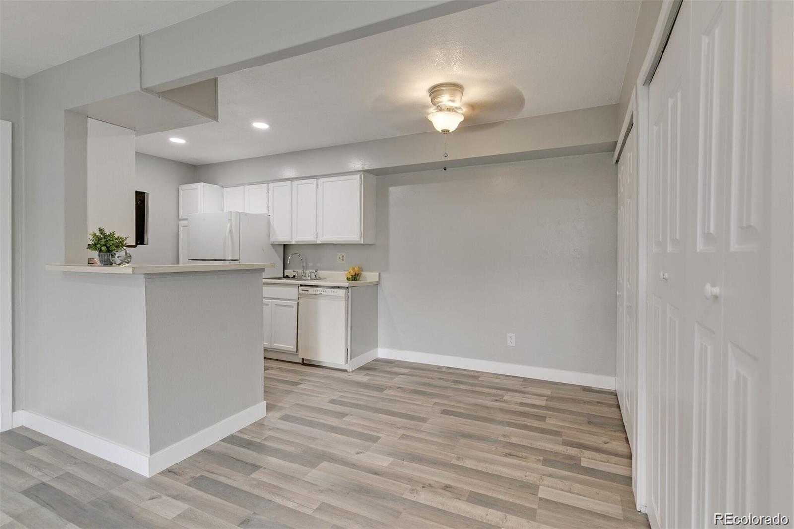 MLS Image #9 for 10150 e virginia avenue,denver, Colorado