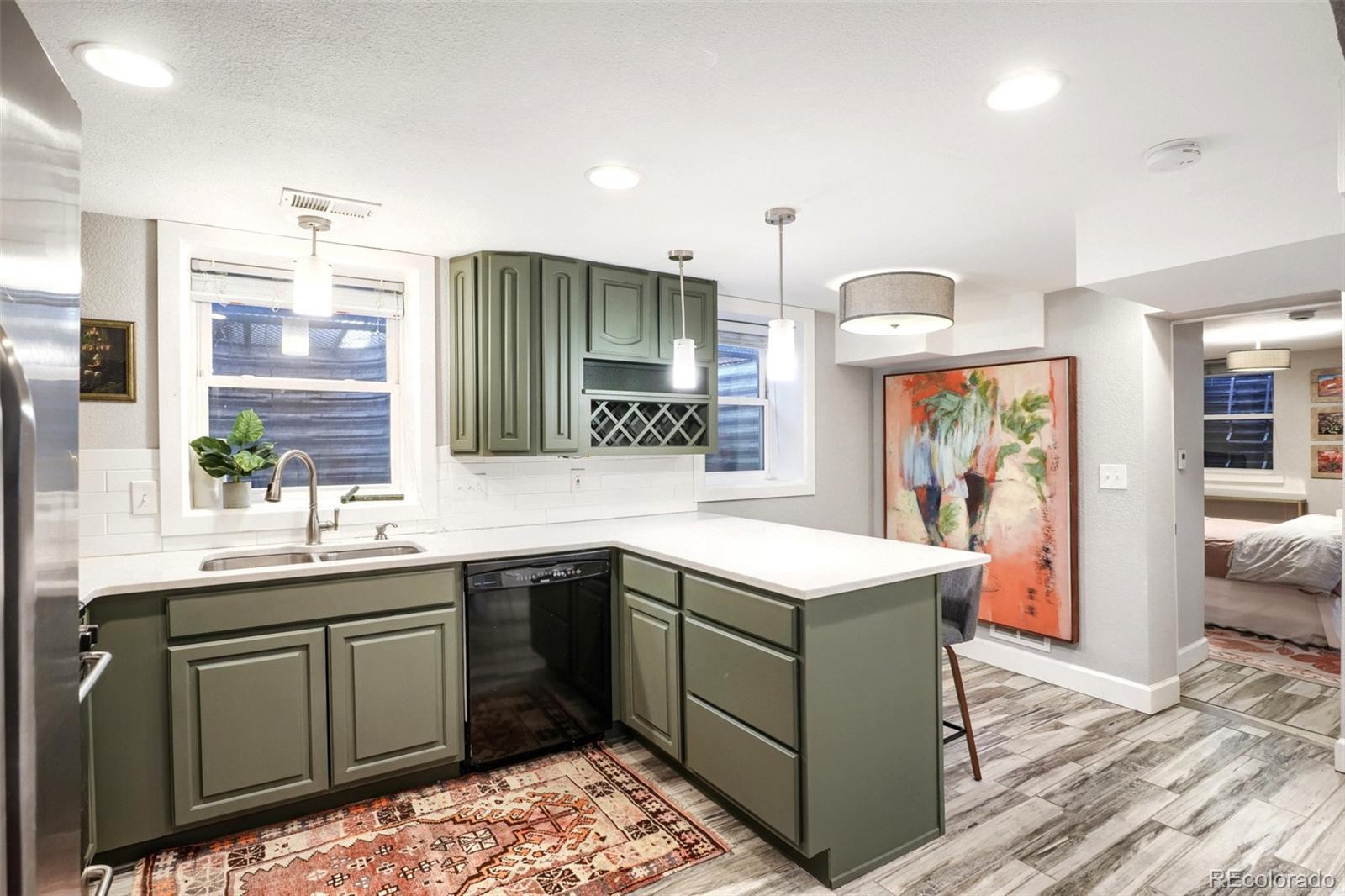 MLS Image #29 for 10 s lincoln street,denver, Colorado