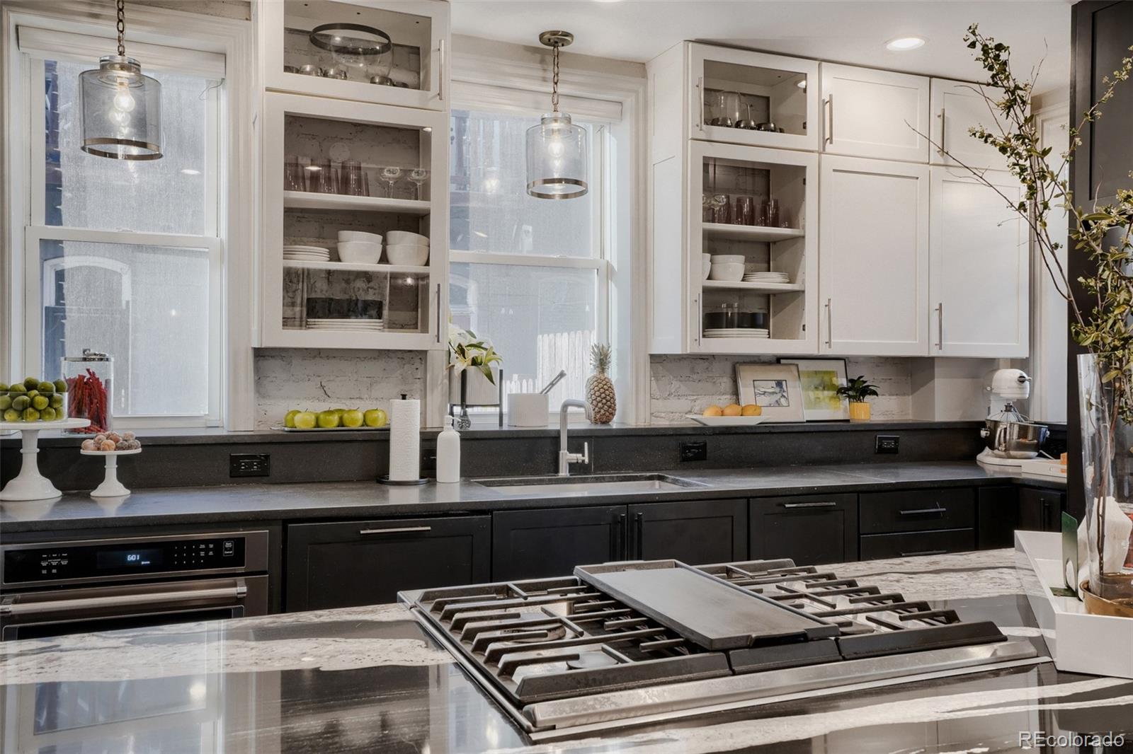 MLS Image #7 for 10 s lincoln street,denver, Colorado
