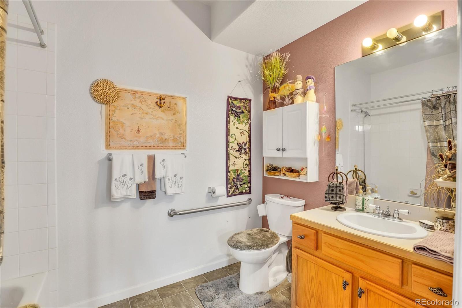 MLS Image #29 for 15555 e 40th avenue,denver, Colorado