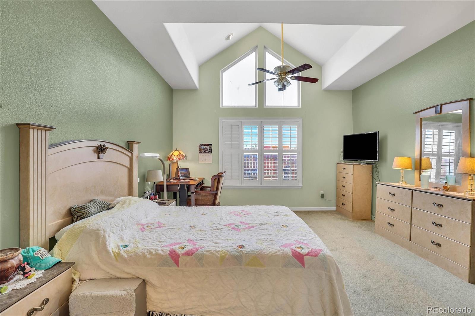 MLS Image #5 for 15555 e 40th avenue,denver, Colorado
