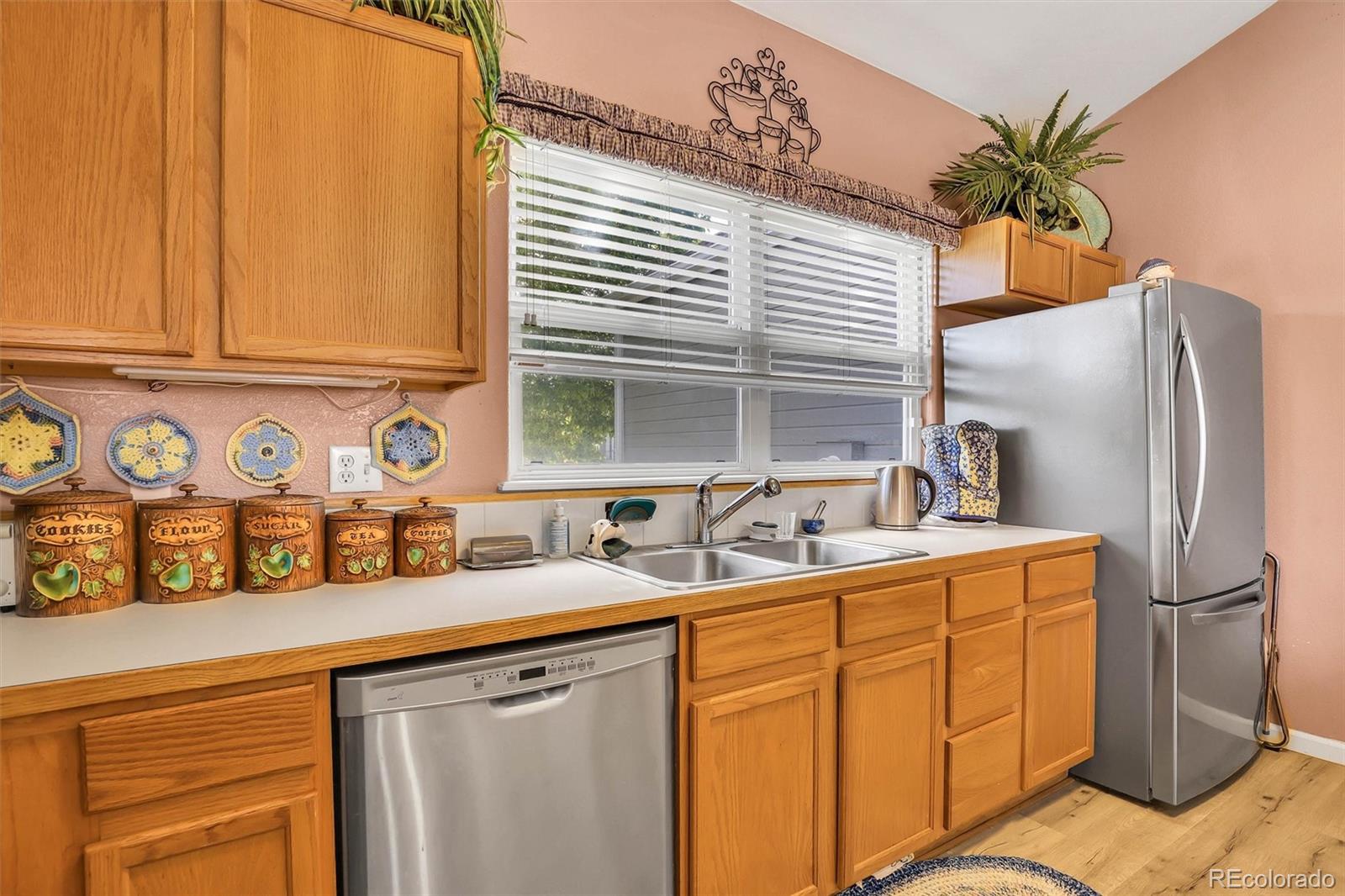 MLS Image #8 for 15555 e 40th avenue,denver, Colorado