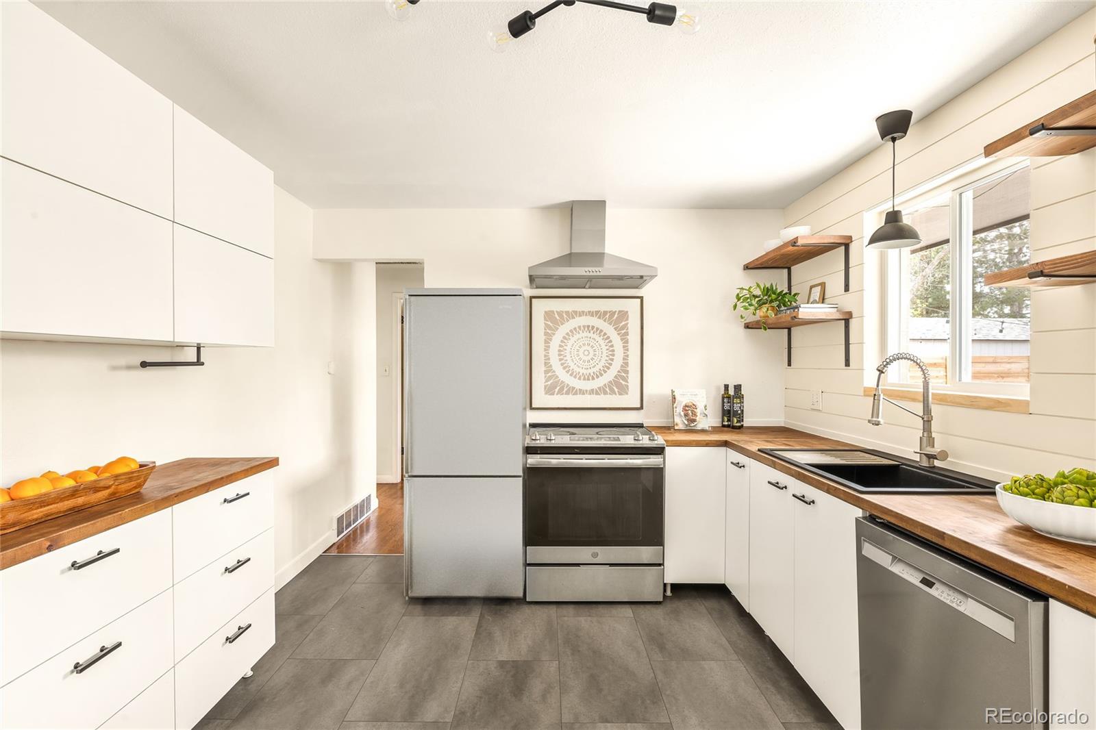MLS Image #12 for 6453  reed court,arvada, Colorado