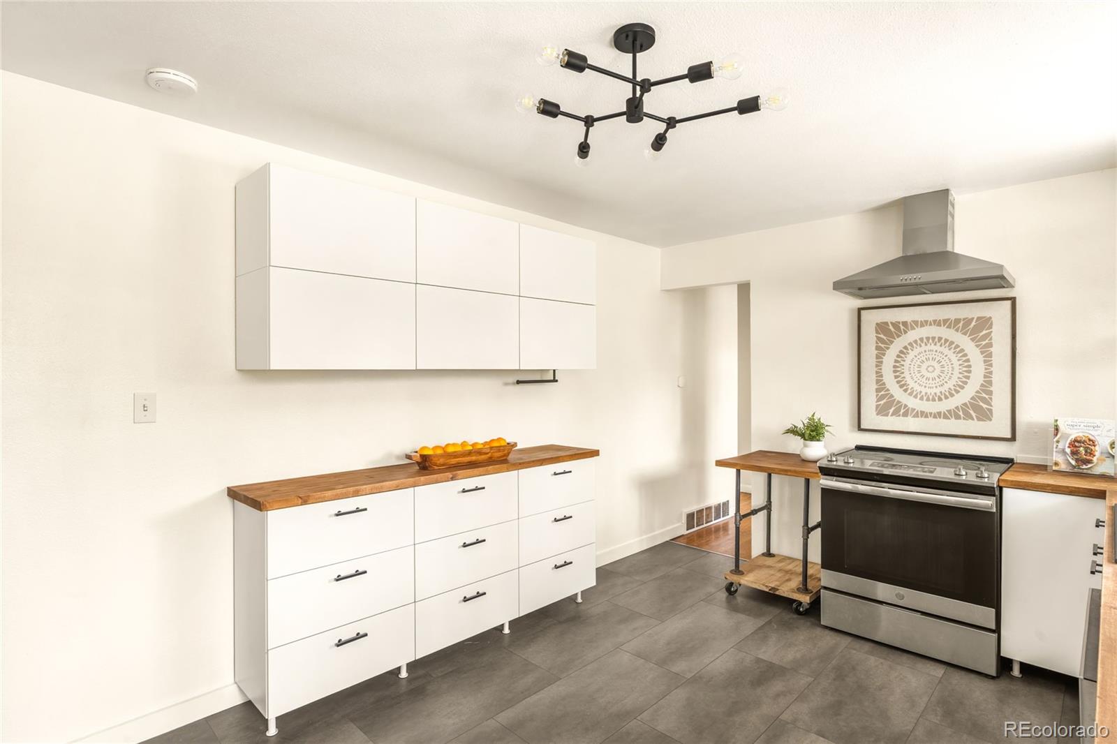 MLS Image #13 for 6453  reed court,arvada, Colorado