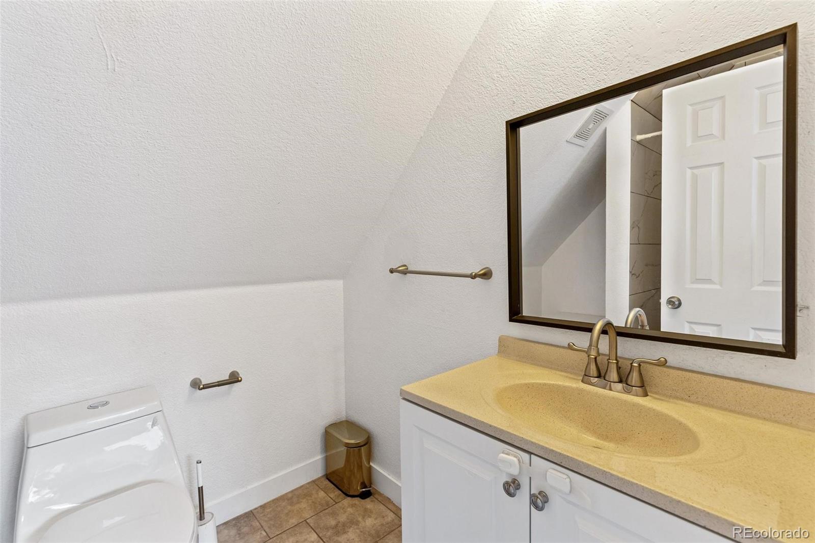MLS Image #17 for 2535 n gilpin street,denver, Colorado