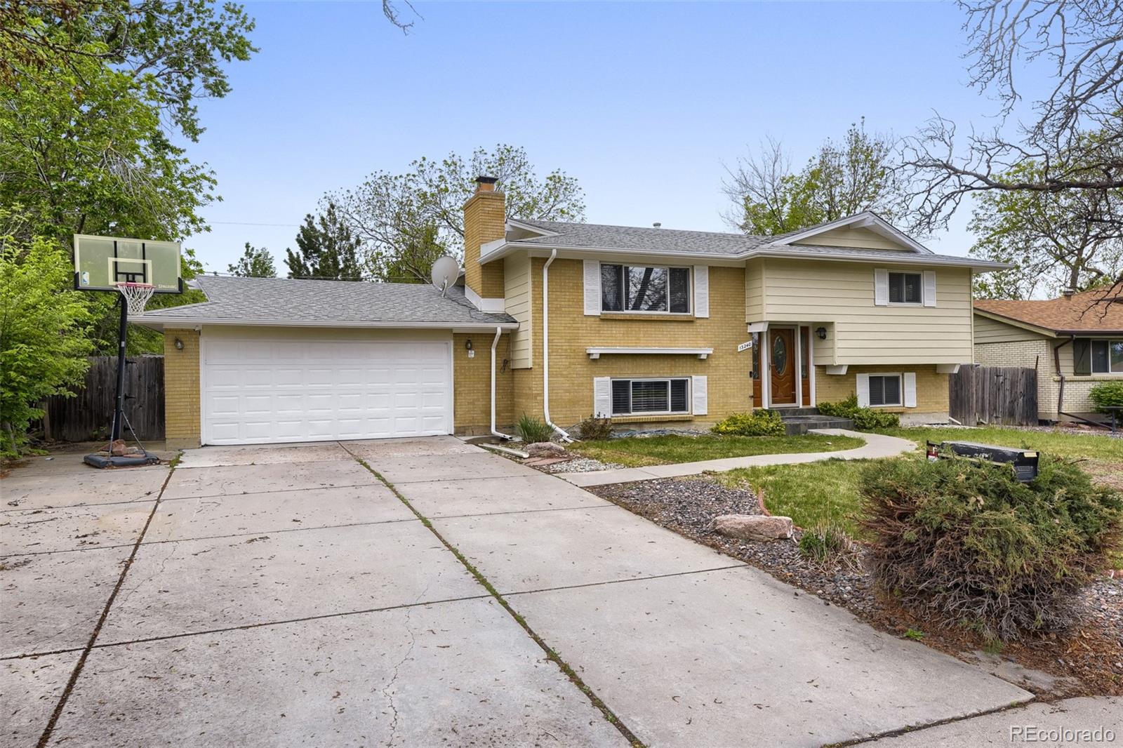 MLS Image #1 for 13240 e alaska avenue,aurora, Colorado