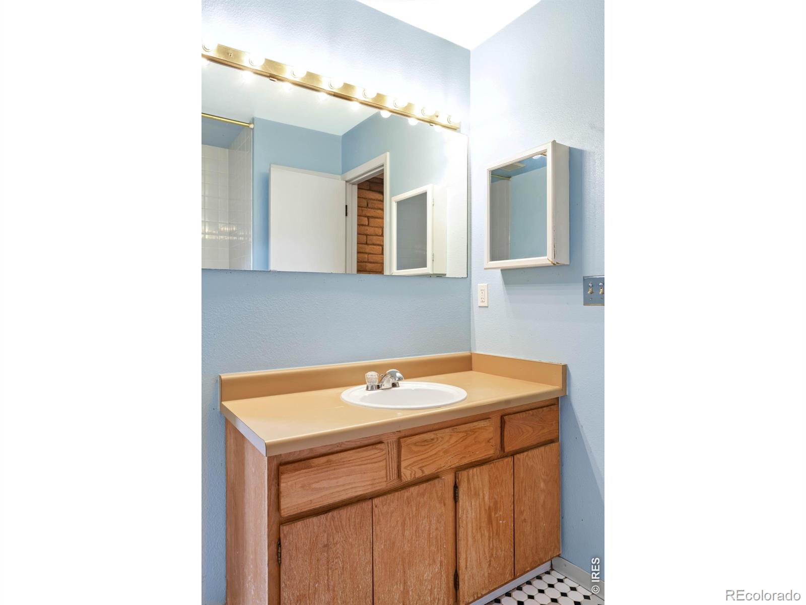 MLS Image #12 for 256  spruce street,boulder, Colorado