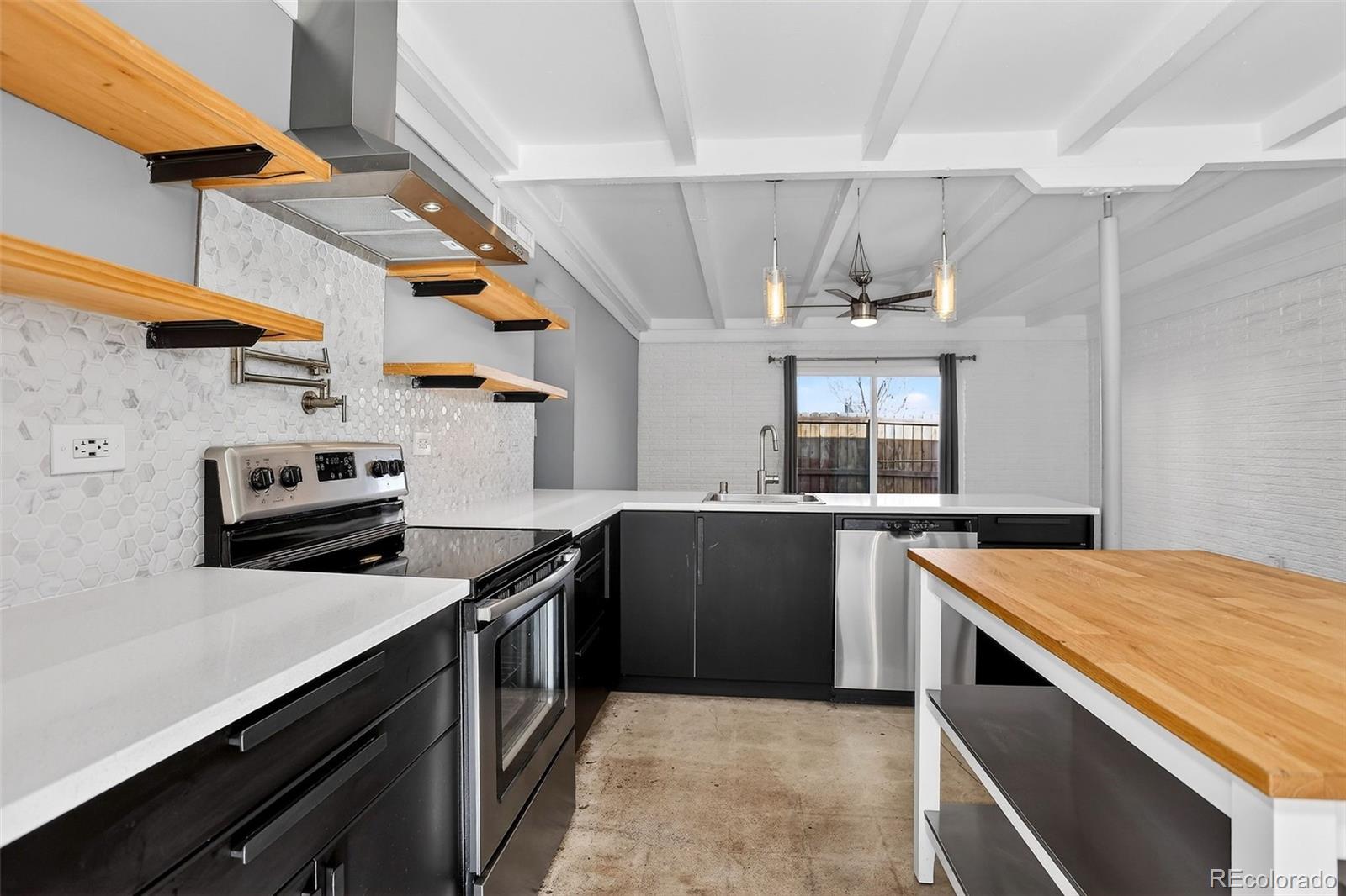 MLS Image #5 for 1040 n stuart street,denver, Colorado