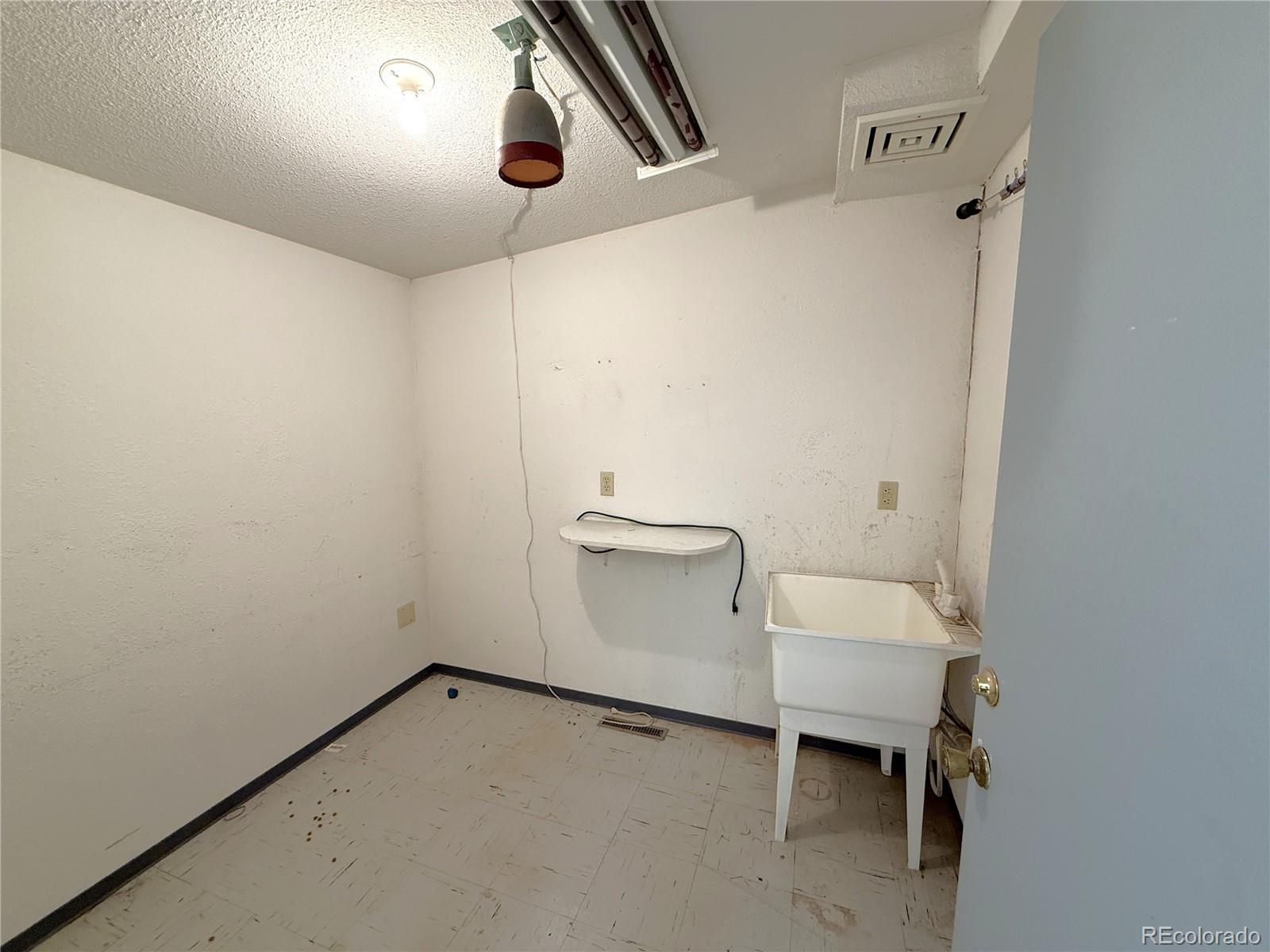 MLS Image #23 for 1062  main street,limon, Colorado