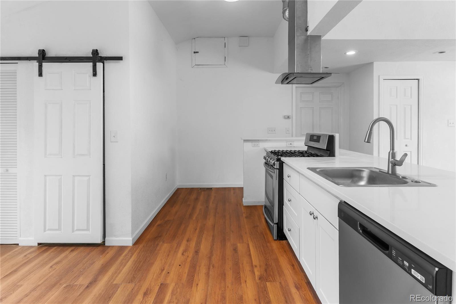 MLS Image #7 for 7010 w 44th avenue,wheat ridge, Colorado