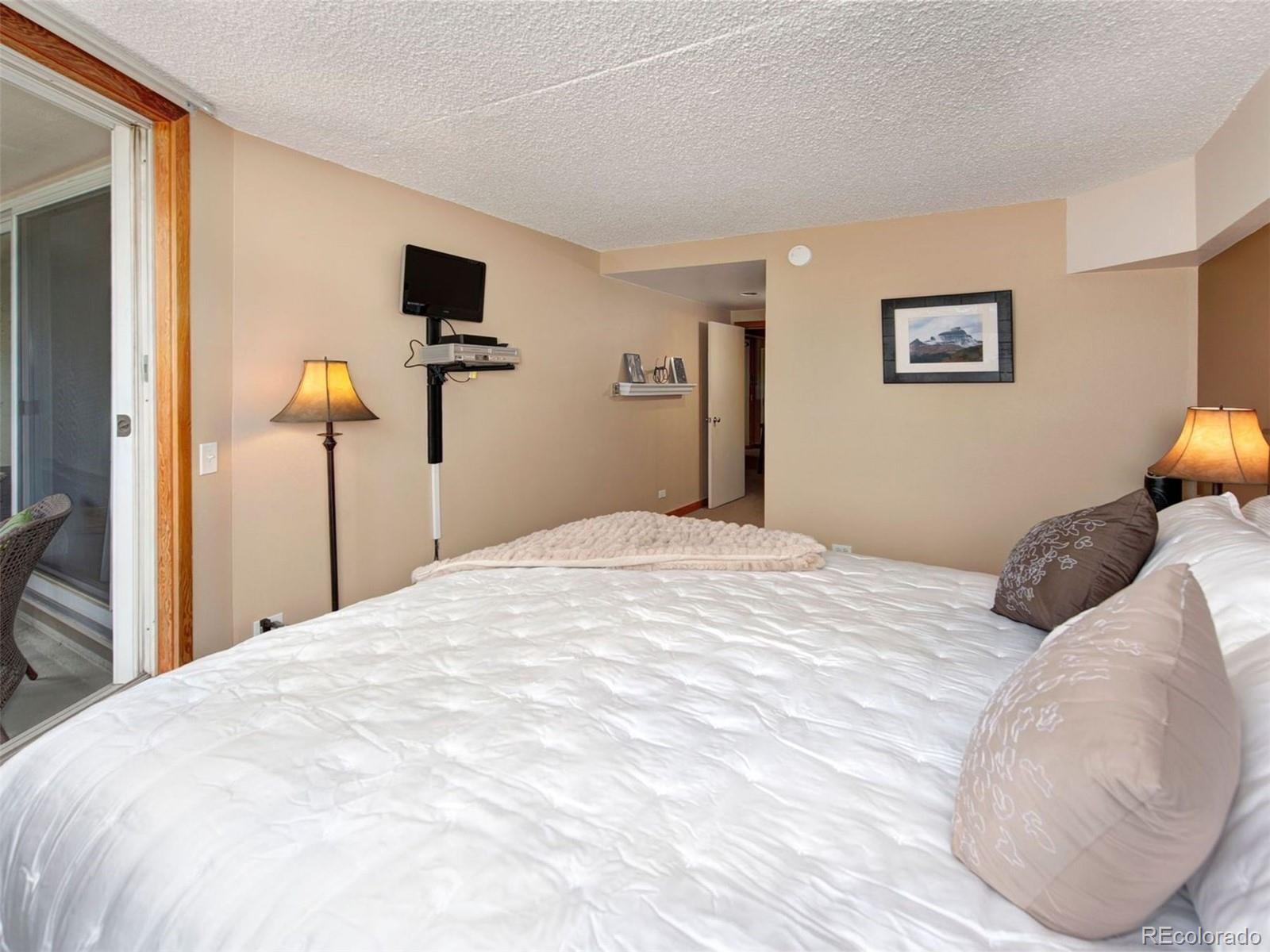 MLS Image #16 for 21640  us highway 6 ,dillon, Colorado