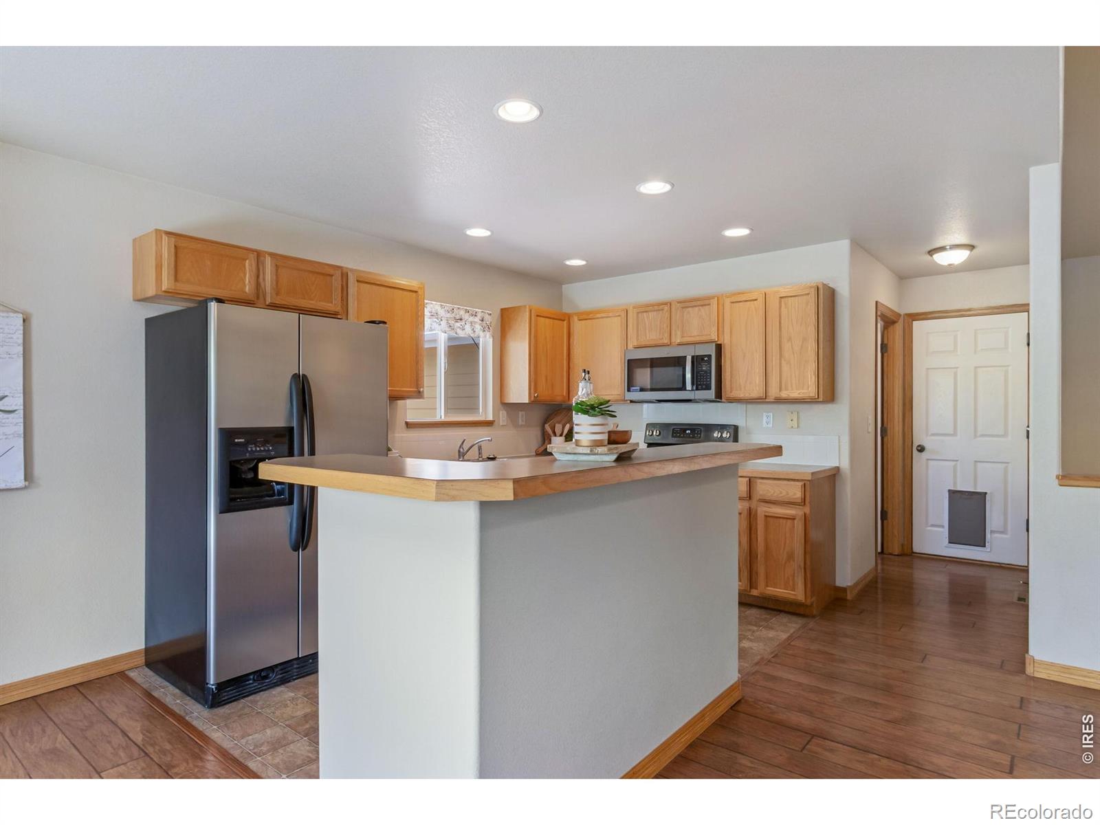 MLS Image #10 for 8781  flaming arrow avenue,wellington, Colorado