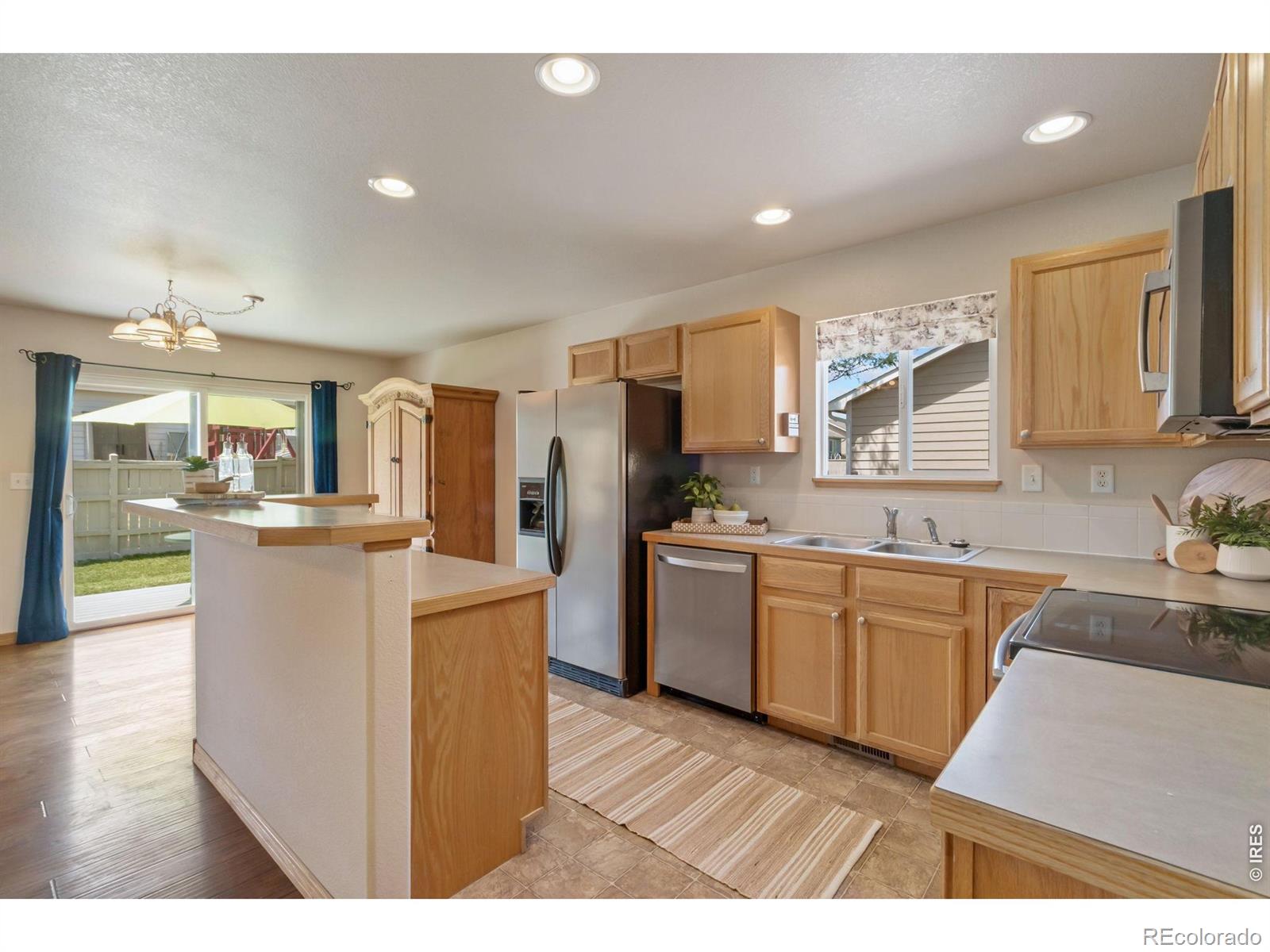 MLS Image #12 for 8781  flaming arrow avenue,wellington, Colorado