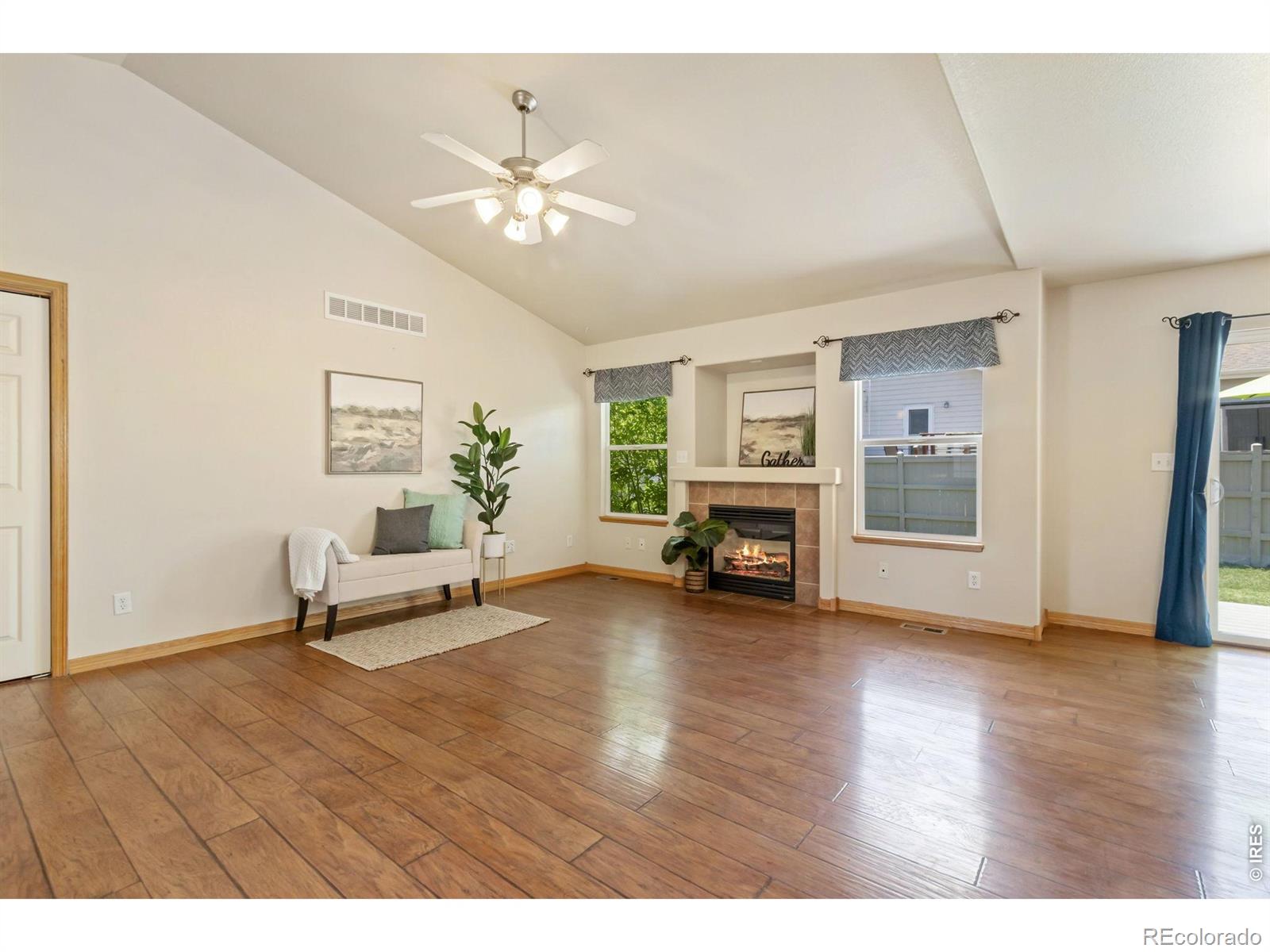 MLS Image #5 for 8781  flaming arrow avenue,wellington, Colorado