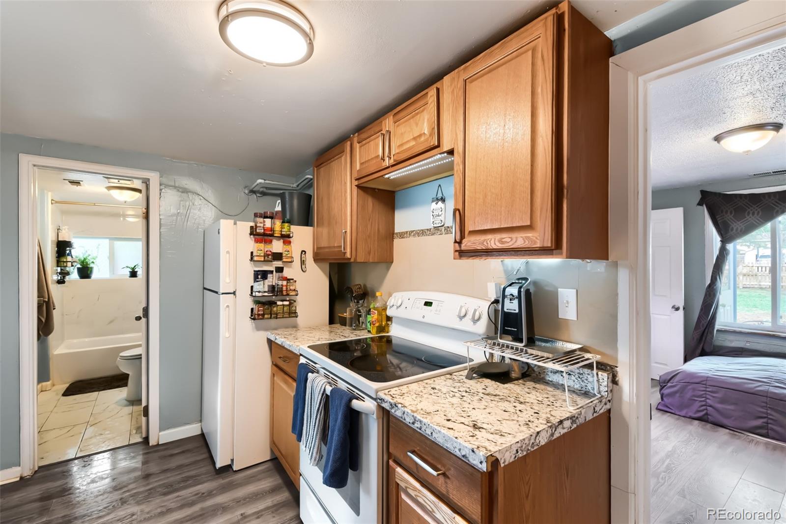 MLS Image #10 for 1058 s raleigh street,denver, Colorado