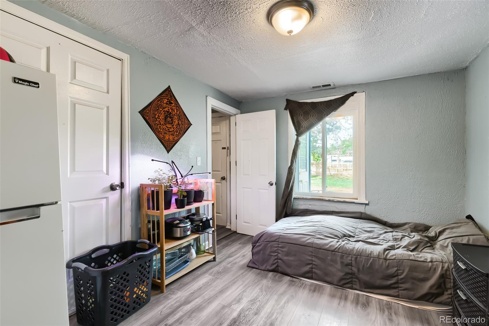 MLS Image #12 for 1058 s raleigh street,denver, Colorado