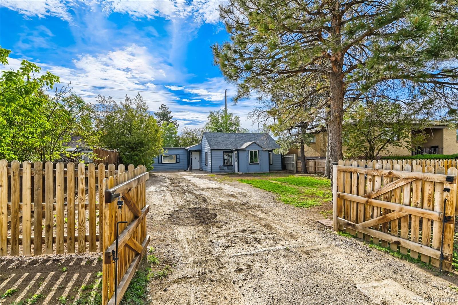 MLS Image #2 for 1058 s raleigh street,denver, Colorado