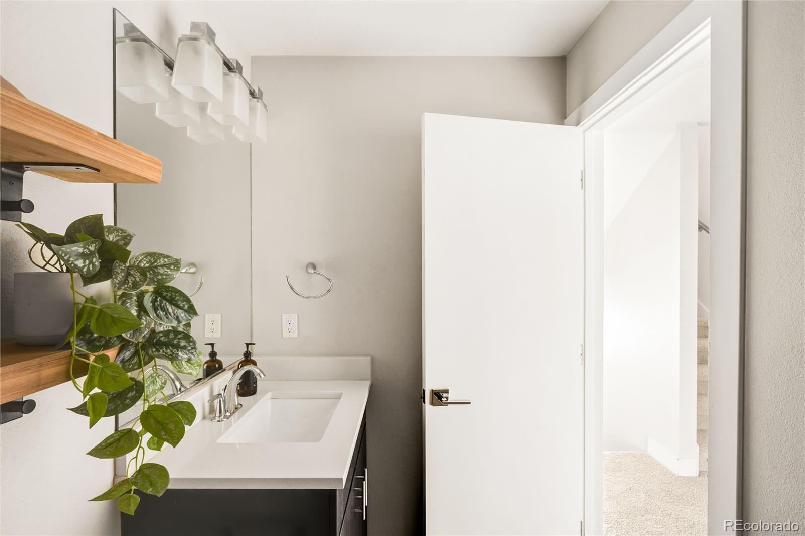 MLS Image #21 for 28 s lincoln street ,denver, Colorado