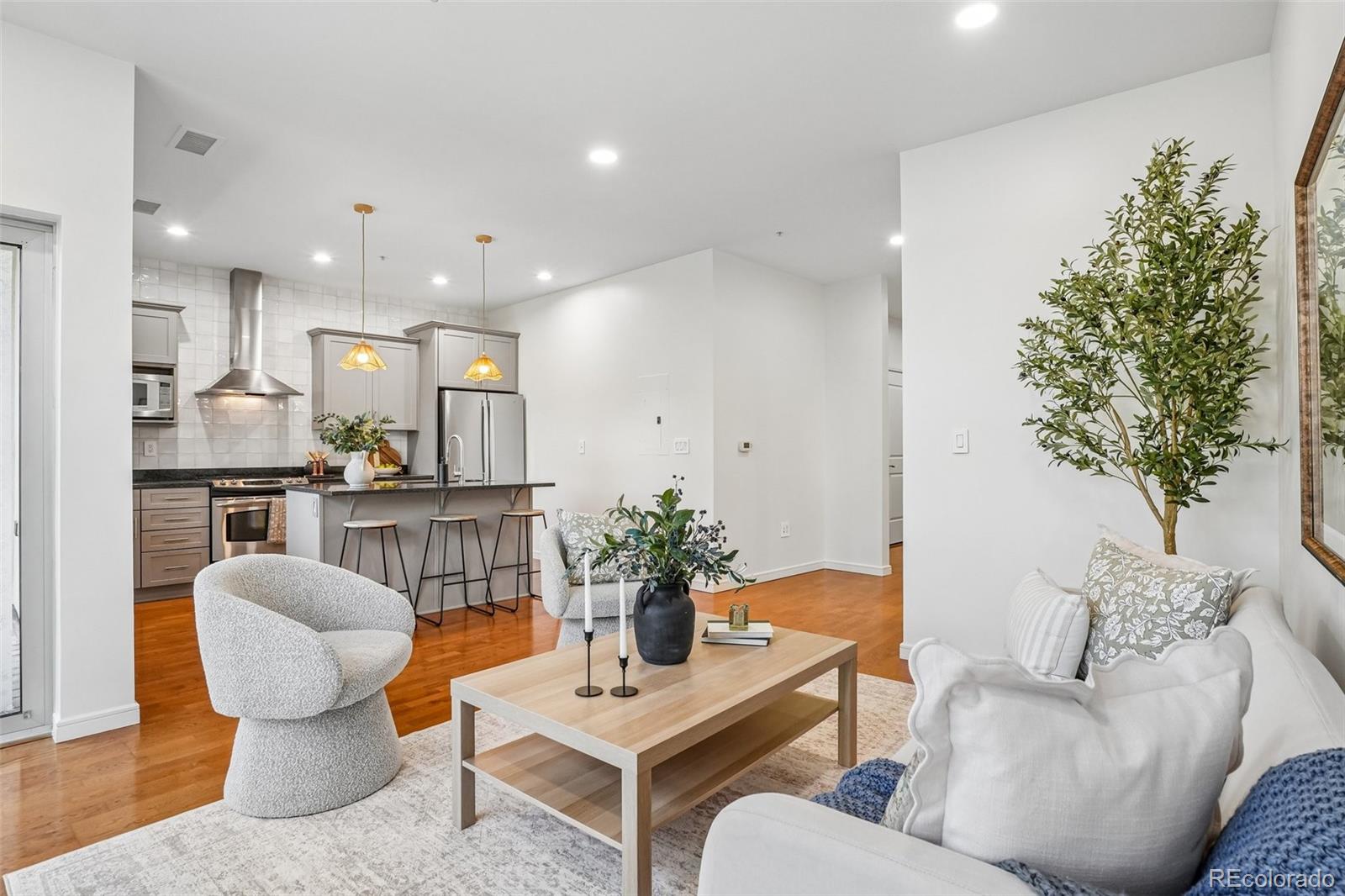 MLS Image #11 for 2958  syracuse street,denver, Colorado