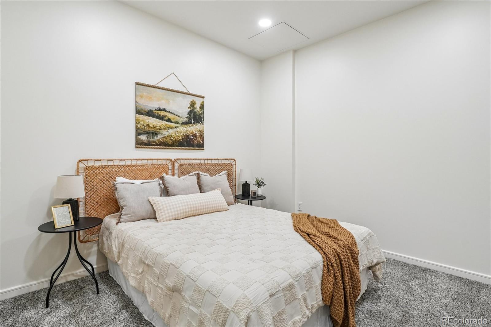 MLS Image #21 for 2958  syracuse street,denver, Colorado