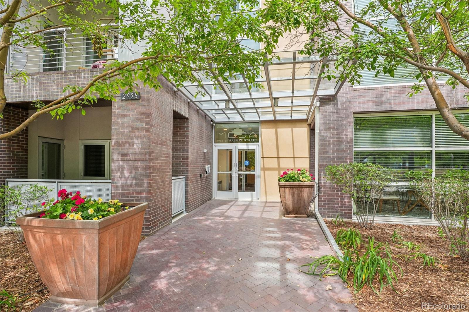 MLS Image #3 for 2958  syracuse street,denver, Colorado