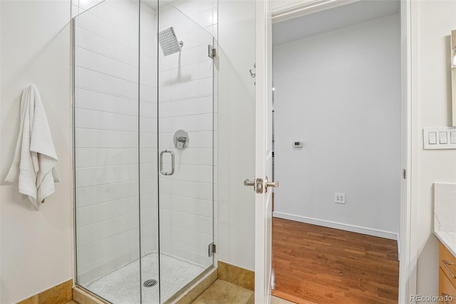 MLS Image #31 for 2958  syracuse street,denver, Colorado