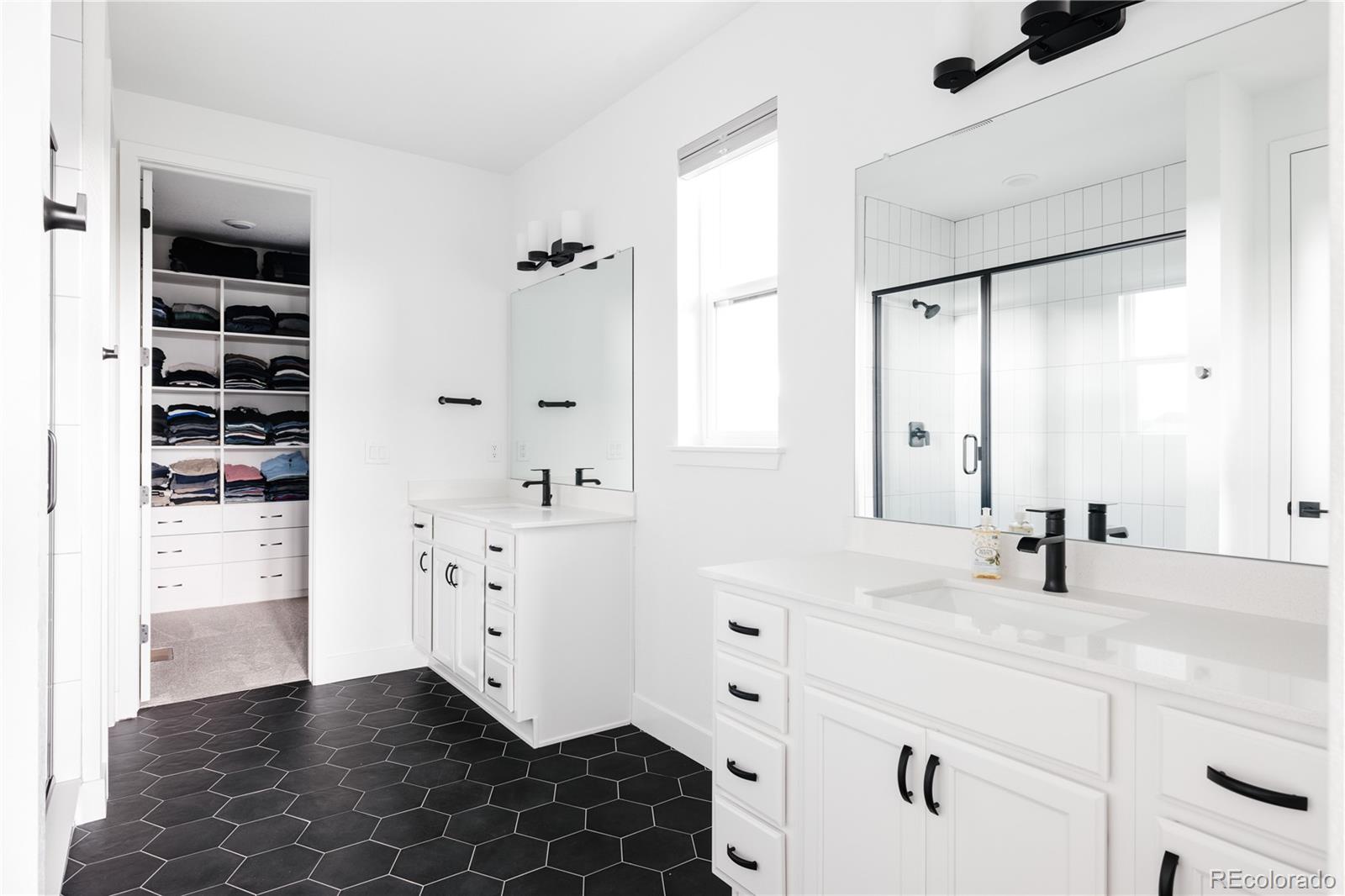 MLS Image #18 for 6010 n perth street,aurora, Colorado