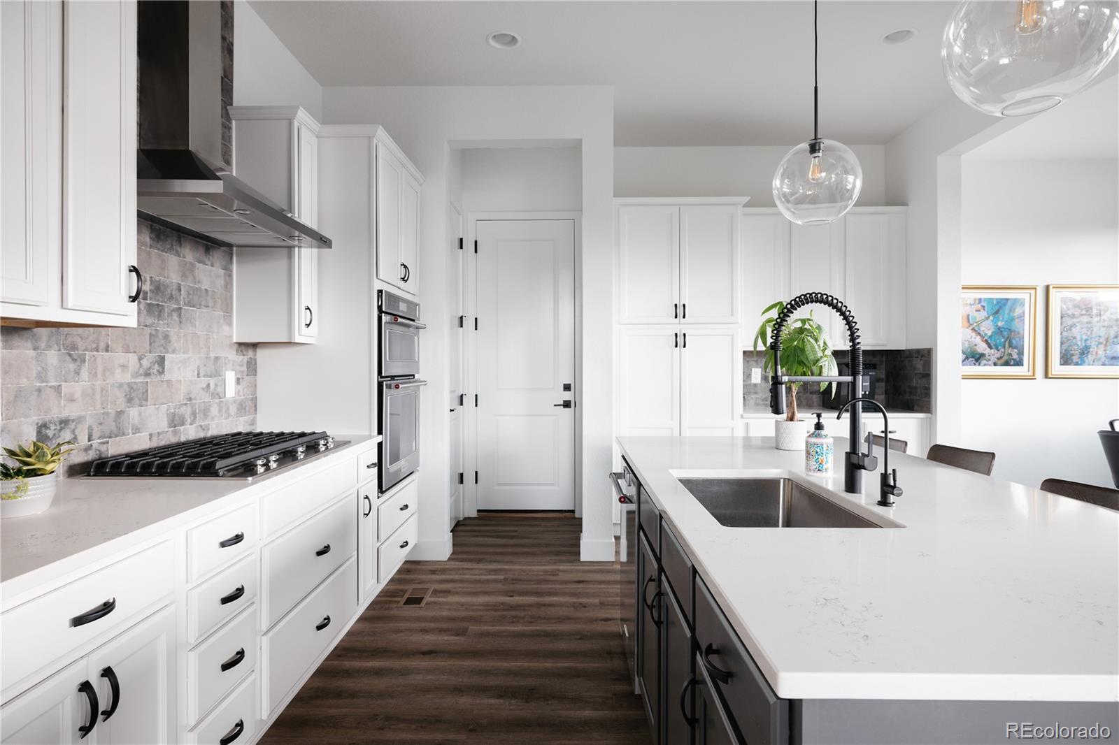 MLS Image #8 for 6010 n perth street,aurora, Colorado