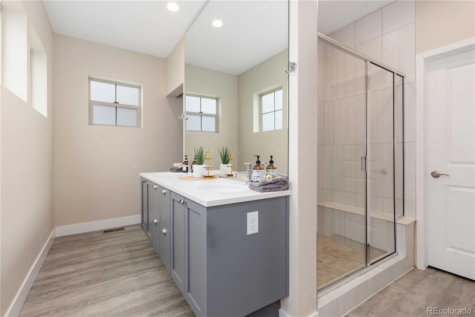 MLS Image #16 for 15513 w vassar avenue,lakewood, Colorado