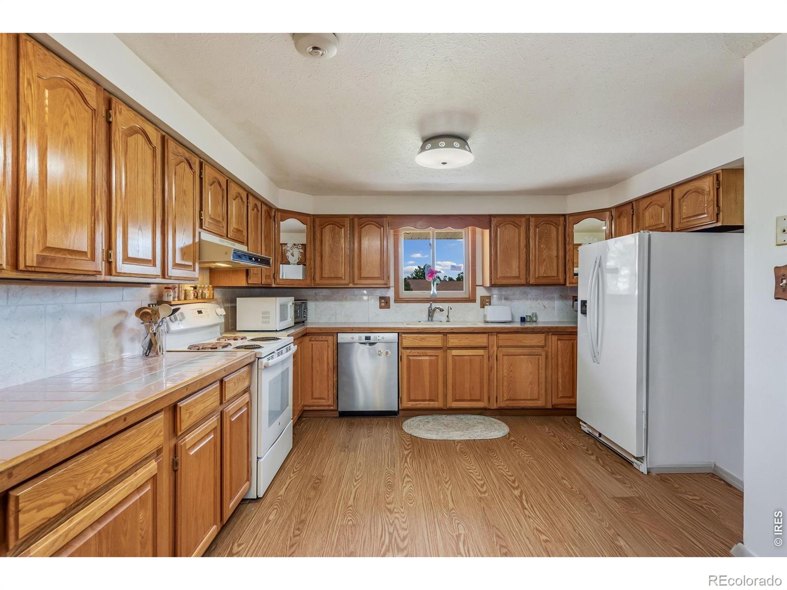 MLS Image #10 for 201  namaqua road,loveland, Colorado
