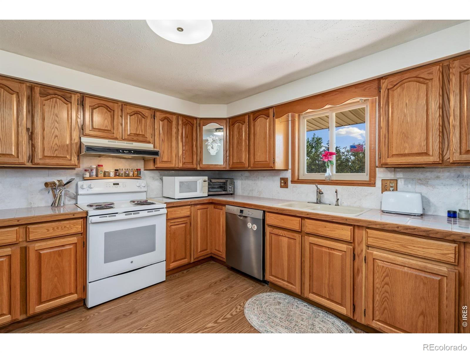 MLS Image #11 for 201  namaqua road,loveland, Colorado