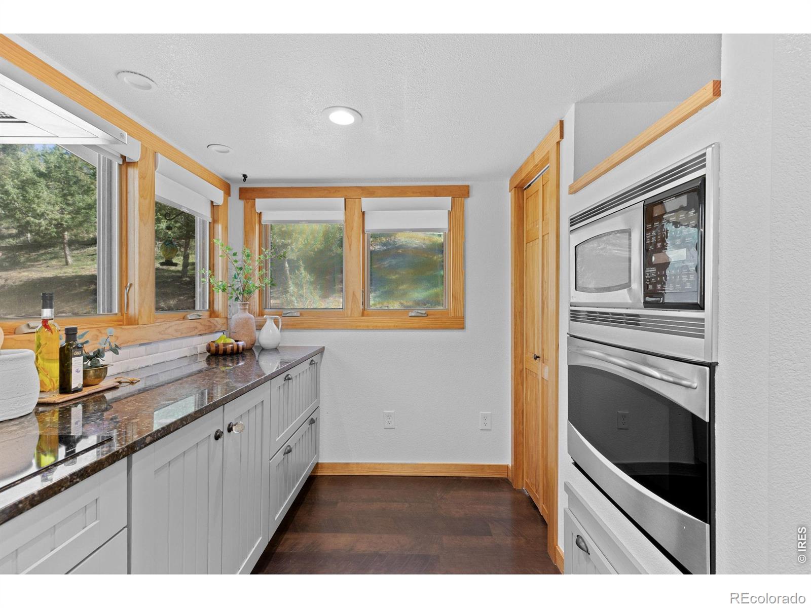 MLS Image #6 for 1003  eagle drive,lyons, Colorado