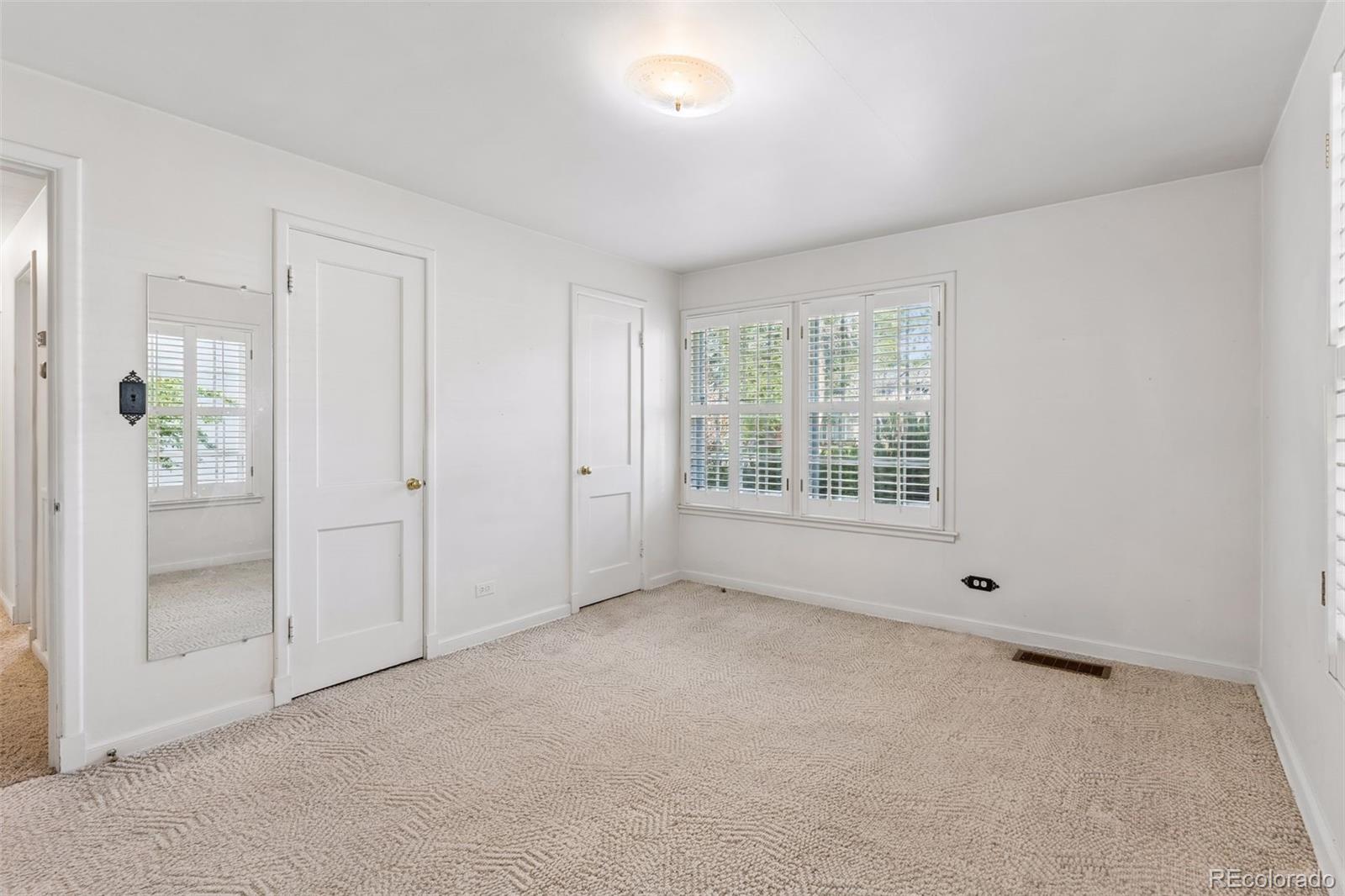 MLS Image #16 for 2345 s monroe street,denver, Colorado