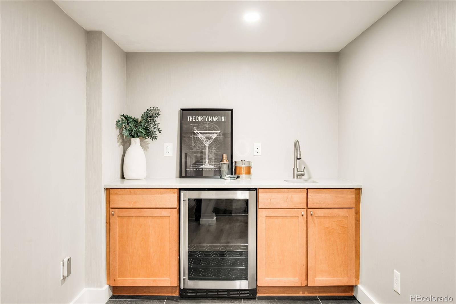MLS Image #43 for 3045  ohm way,denver, Colorado