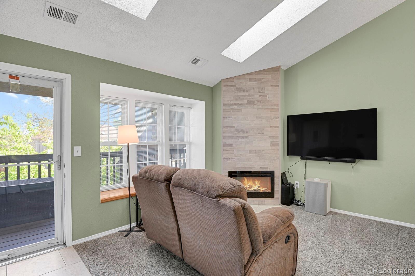 MLS Image #4 for 1214 s flower circle,lakewood, Colorado