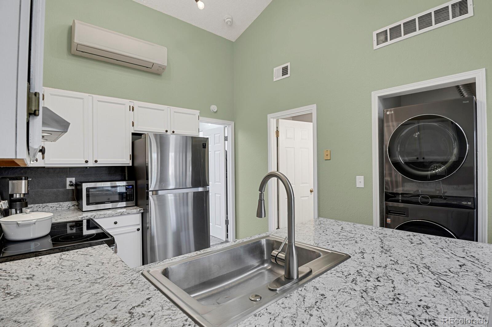 MLS Image #7 for 1214 s flower circle,lakewood, Colorado