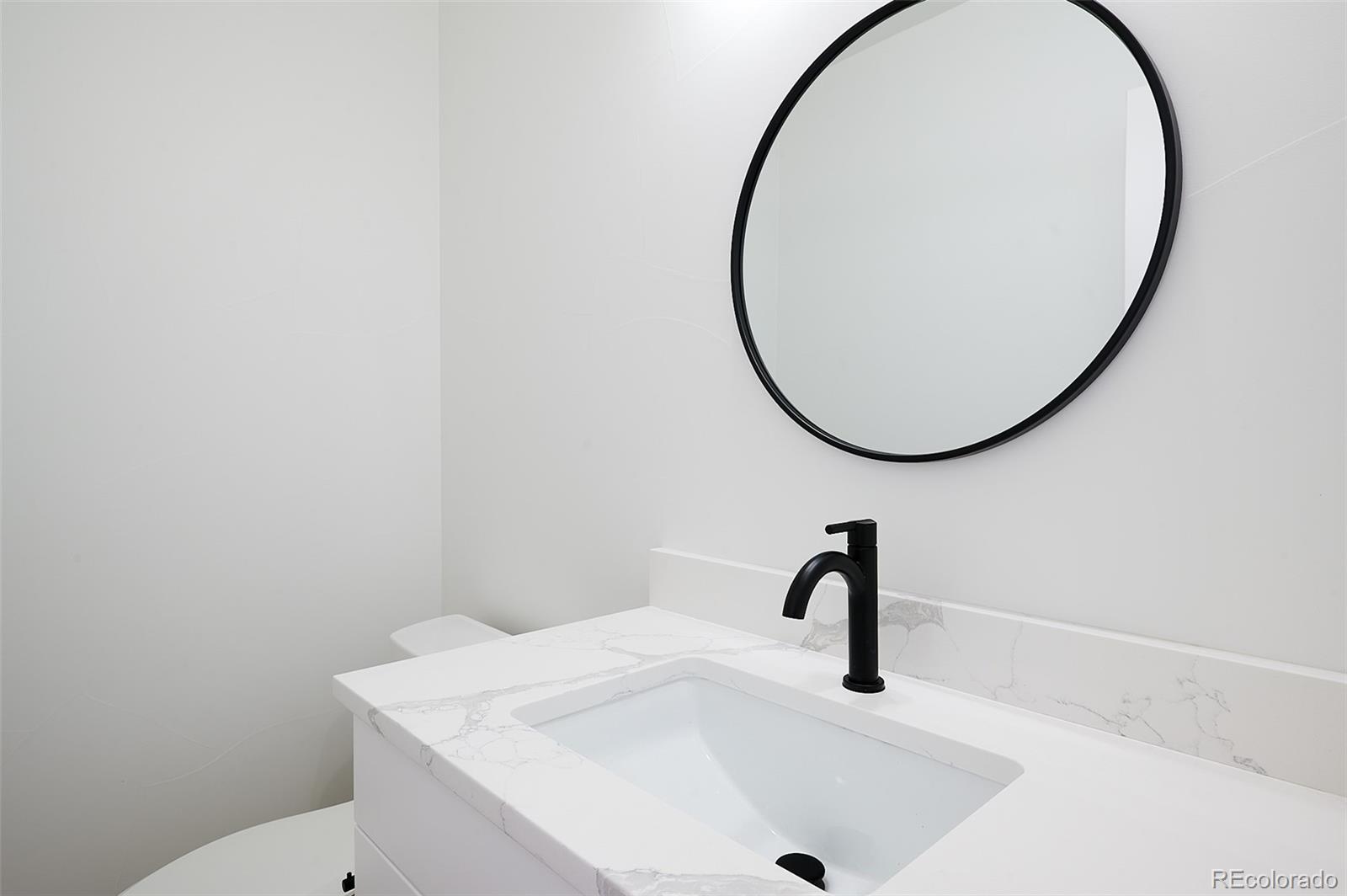 MLS Image #11 for 521 n fox ,denver, Colorado