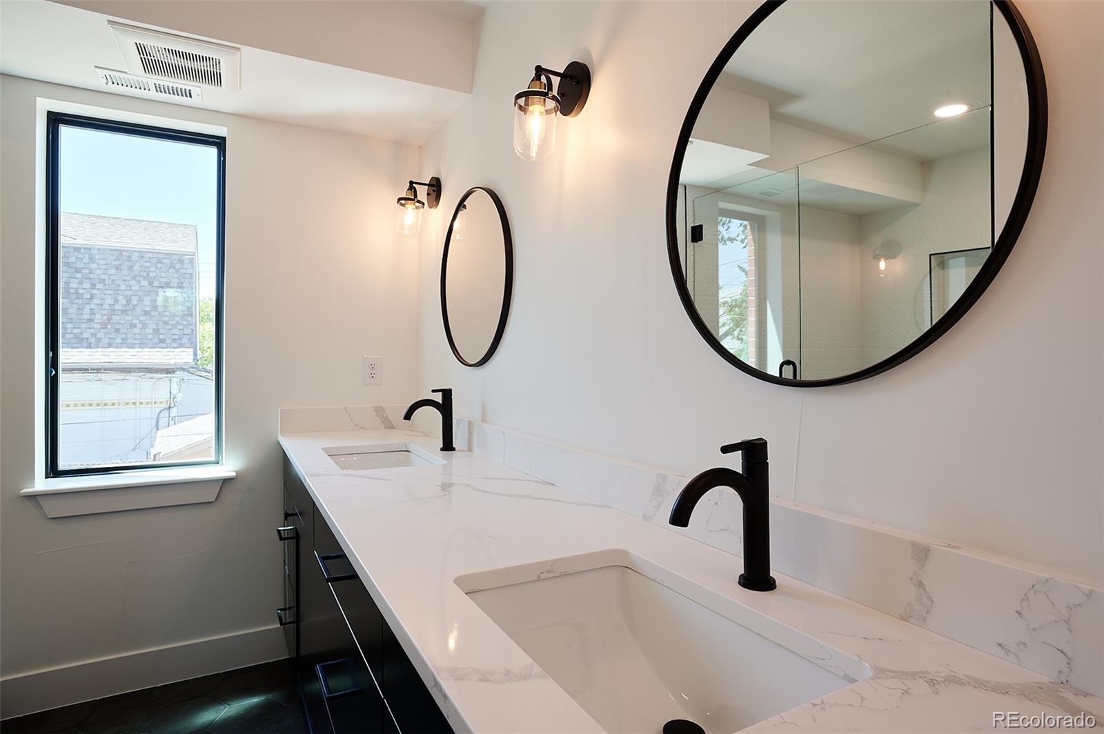MLS Image #17 for 521 n fox ,denver, Colorado