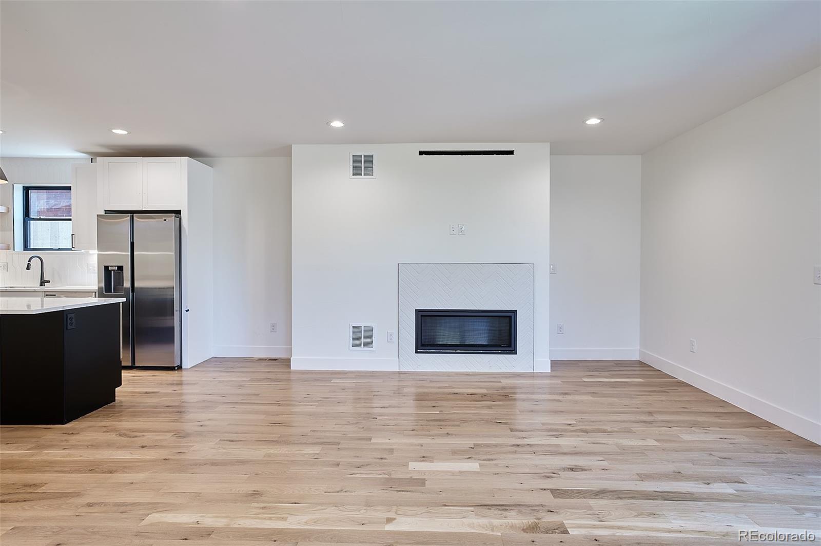MLS Image #3 for 521 n fox ,denver, Colorado