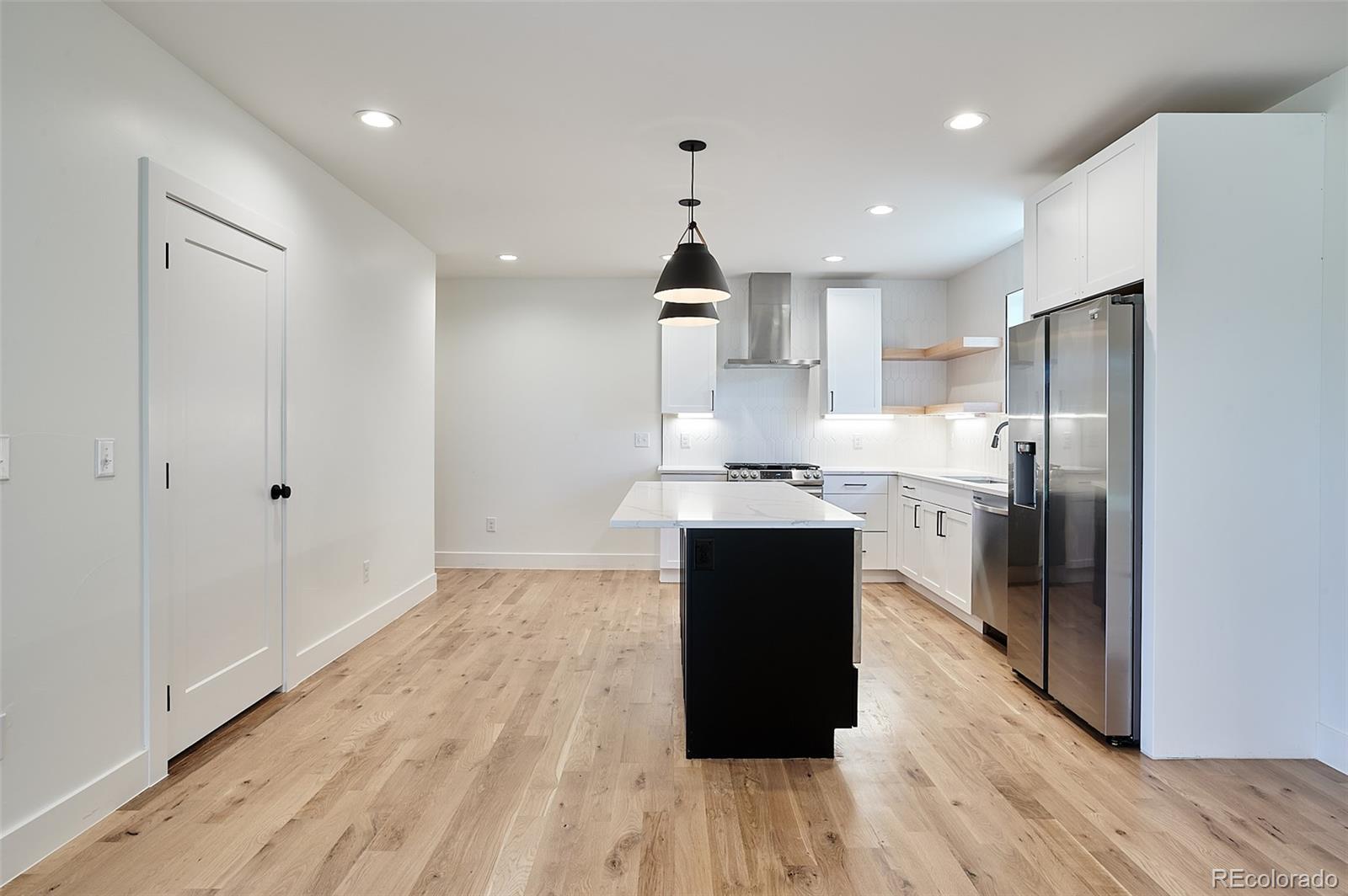 MLS Image #6 for 521 n fox ,denver, Colorado