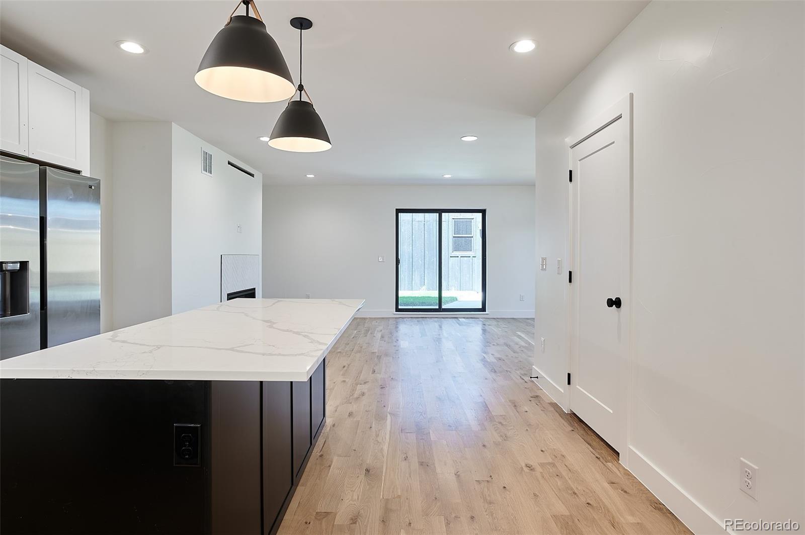 MLS Image #8 for 521 n fox ,denver, Colorado