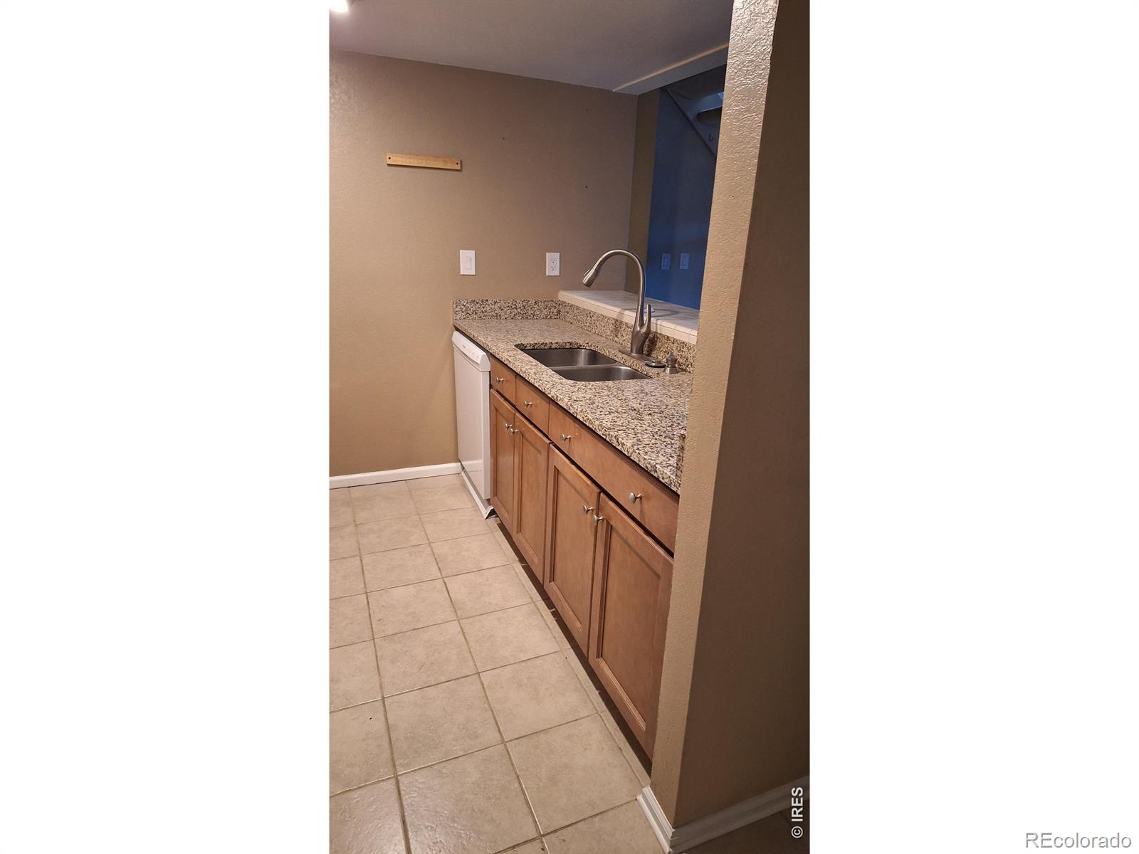 MLS Image #5 for 6380  oak street 305,arvada, Colorado