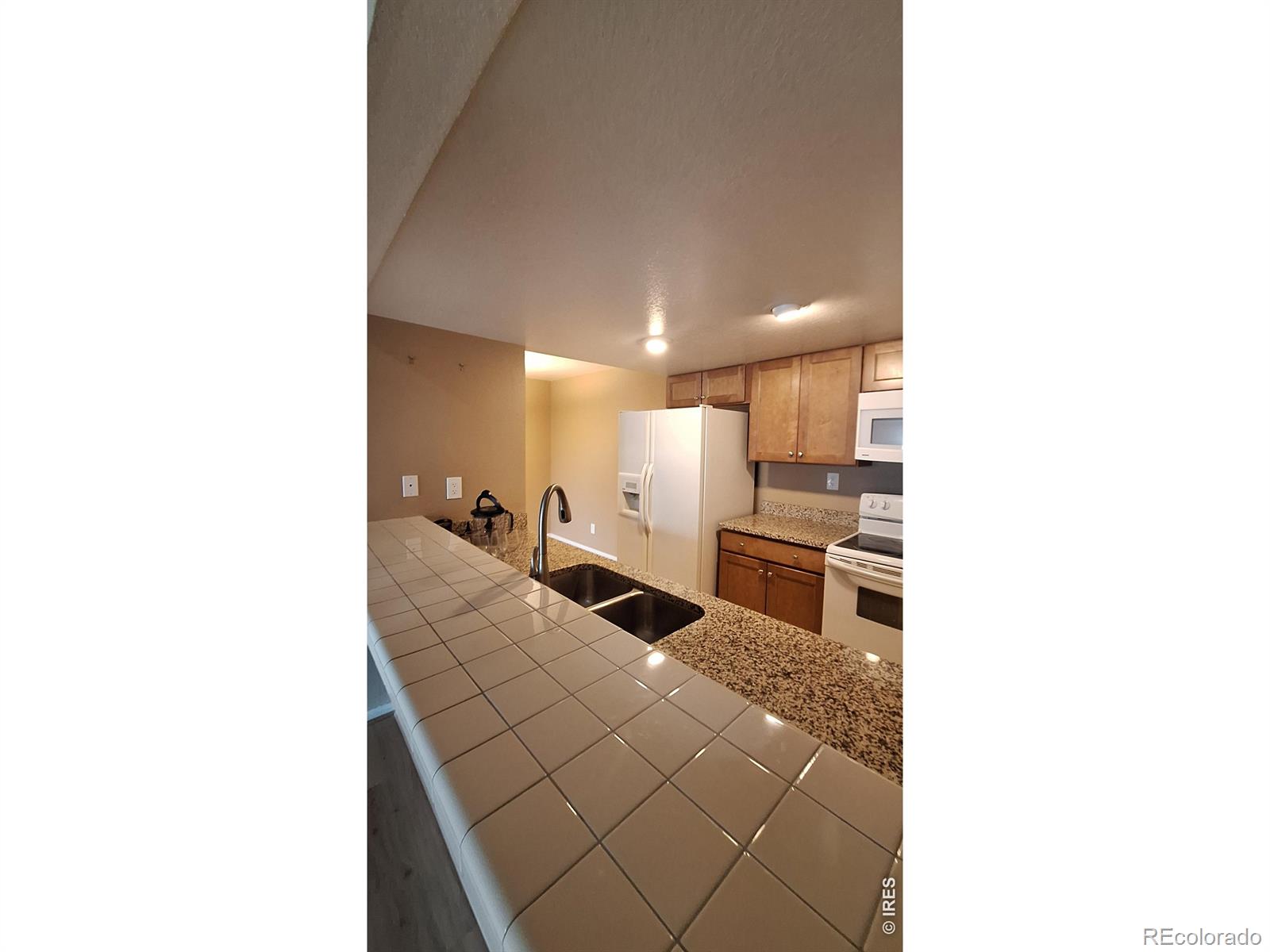 MLS Image #6 for 6380  oak street 305,arvada, Colorado