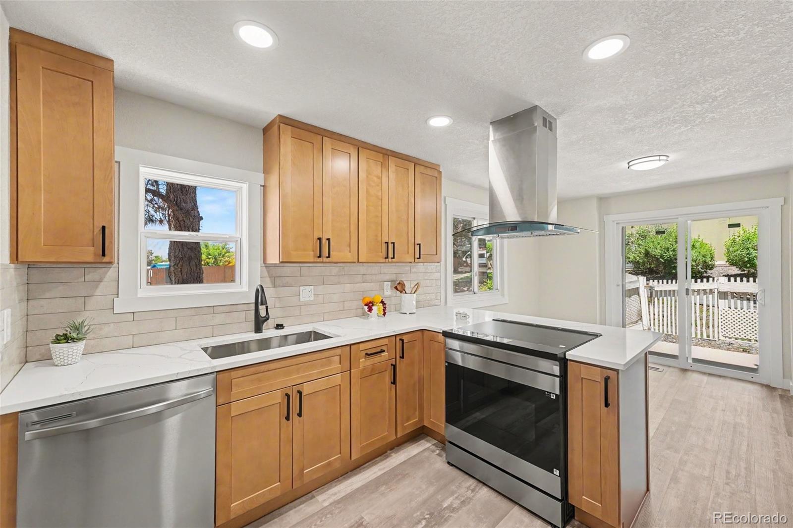 MLS Image #1 for 2740 s kenton court,aurora, Colorado