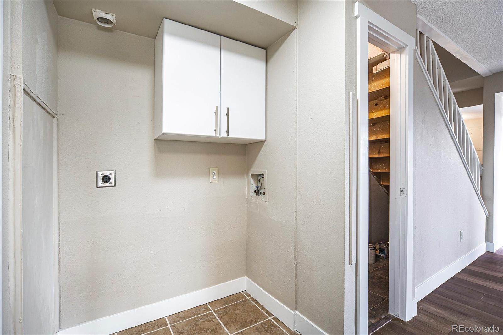 MLS Image #10 for 7995 e mississippi avenue,denver, Colorado