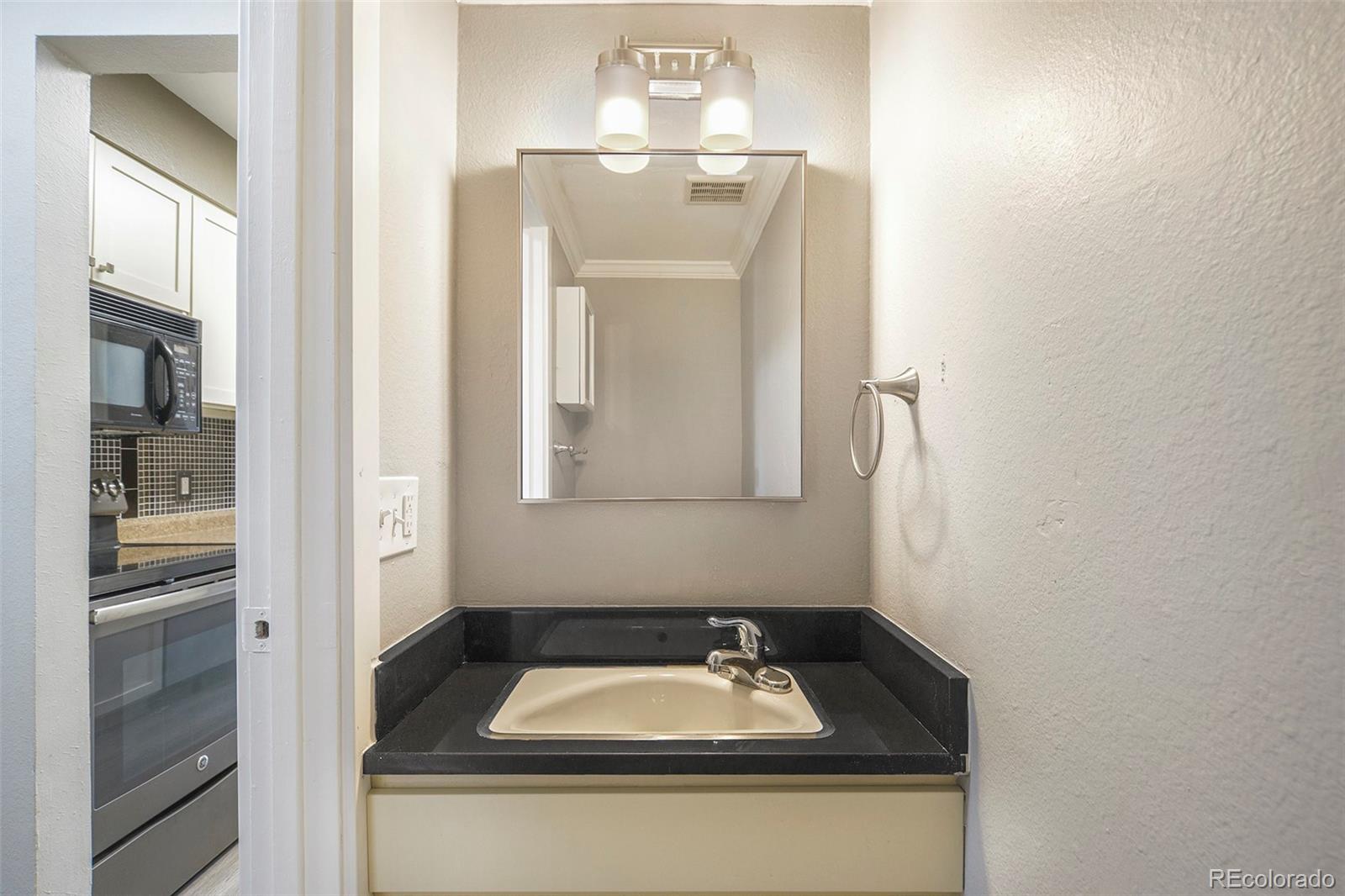 MLS Image #11 for 7995 e mississippi avenue,denver, Colorado