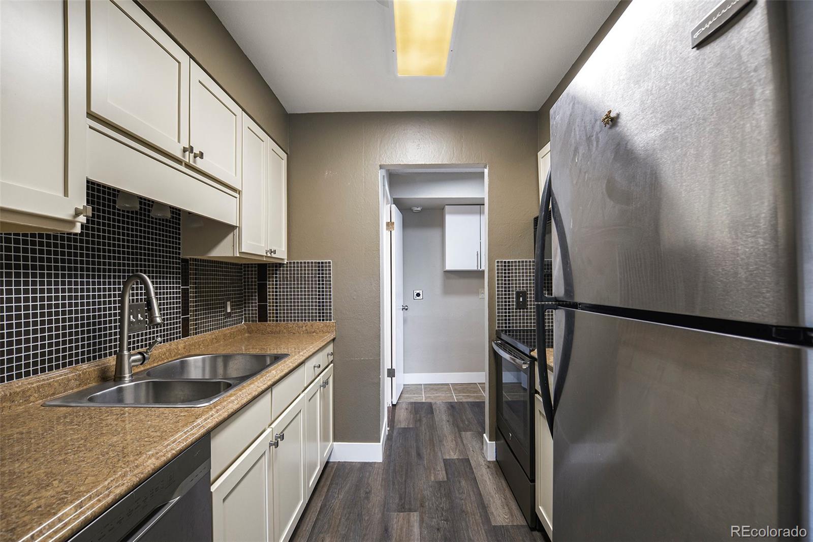 MLS Image #8 for 7995 e mississippi avenue,denver, Colorado