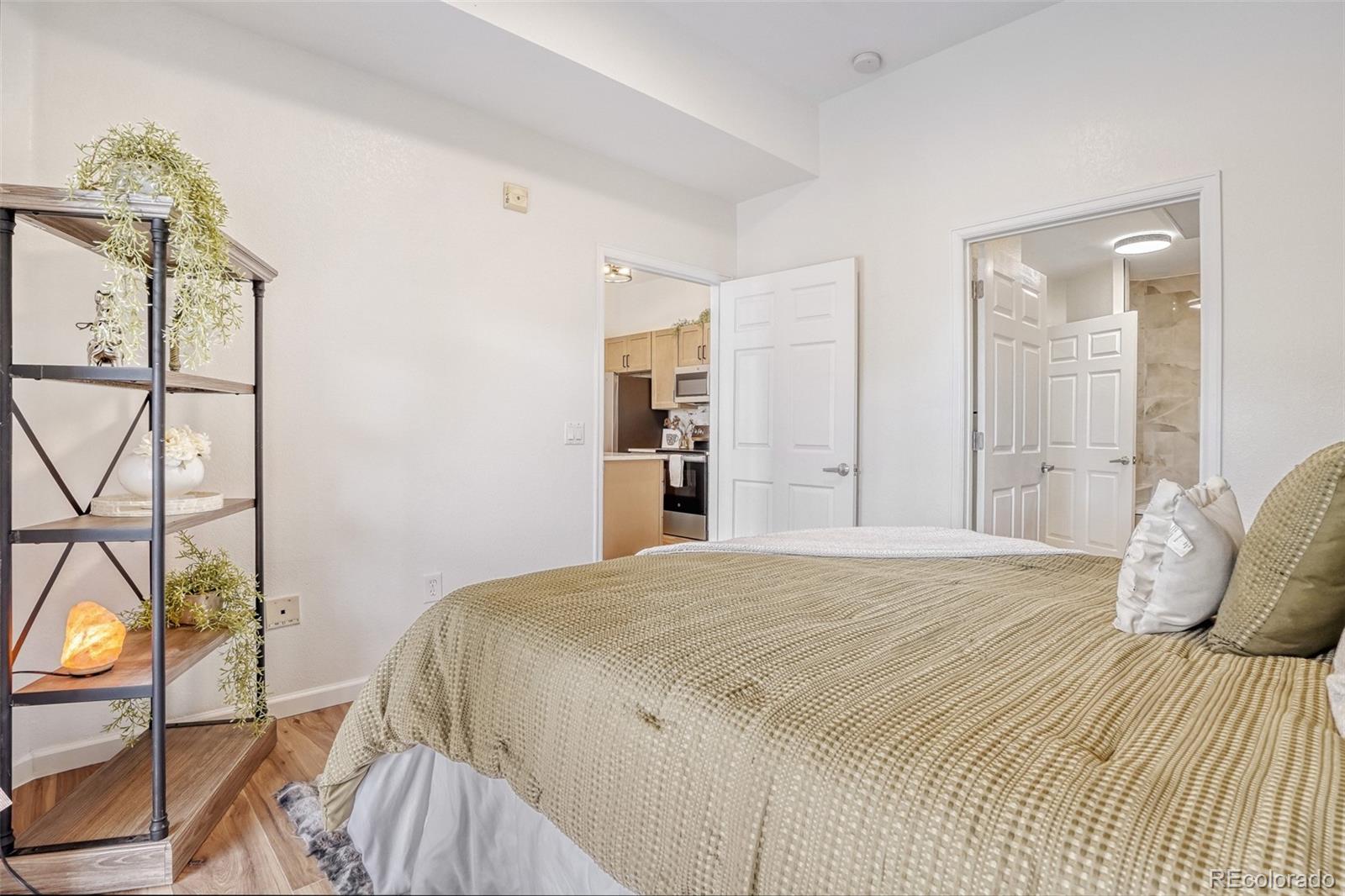 MLS Image #18 for 15475  andrews drive,denver, Colorado