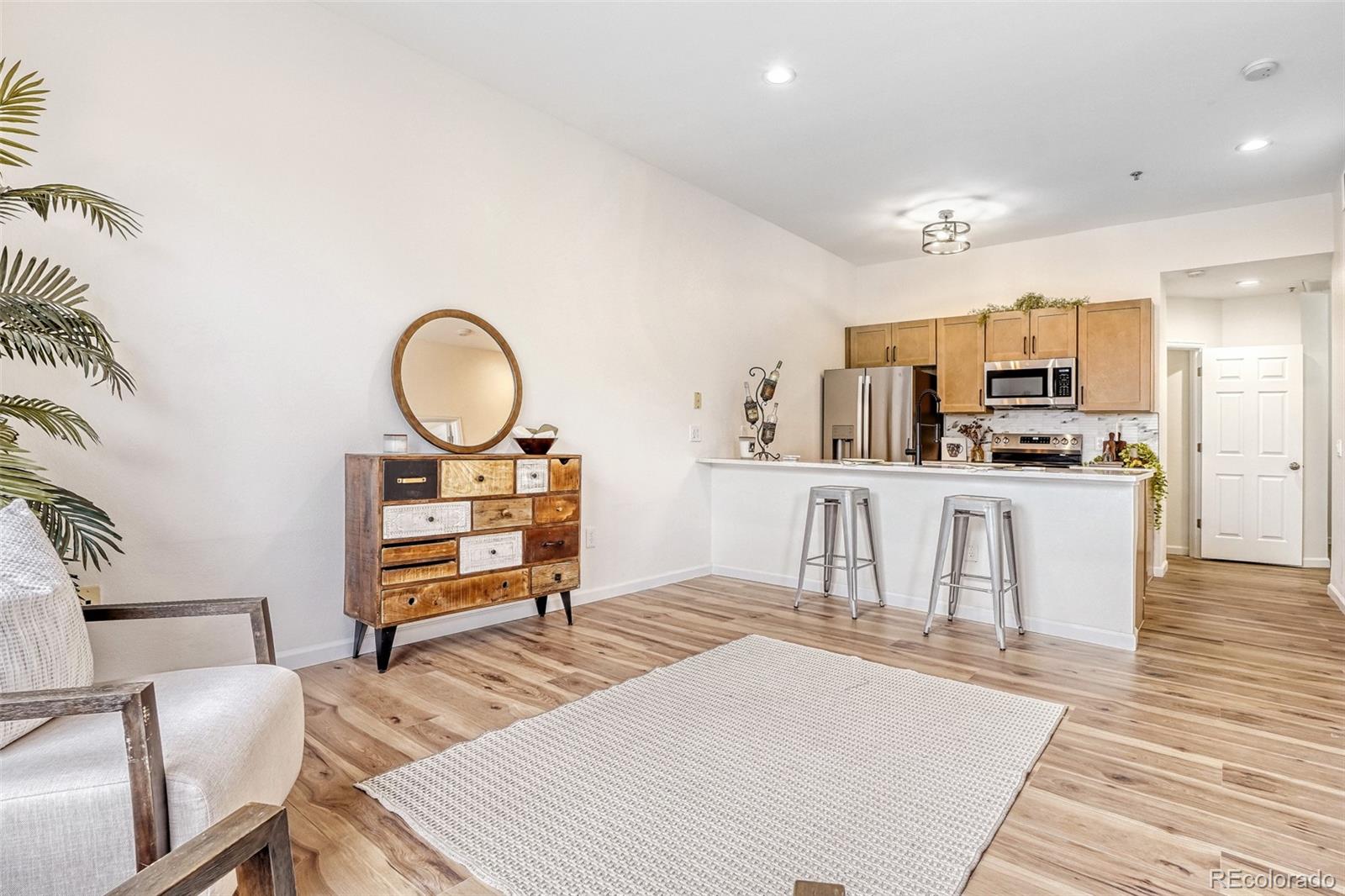 MLS Image #7 for 15475  andrews drive,denver, Colorado